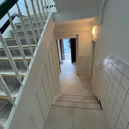 Top Apartments In Kamen - Cozystays Esterno foto