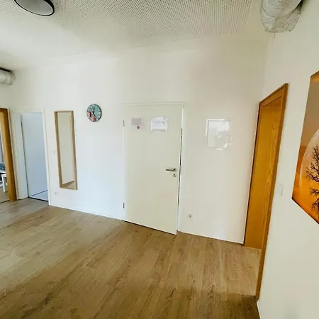Top Apartments In Kamen - Cozystays Esterno foto