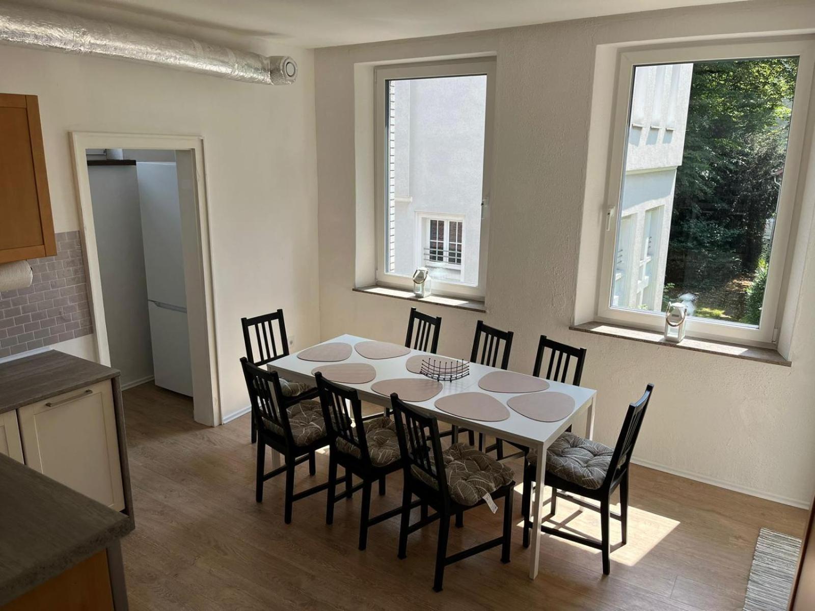 Apartment In - Cozystays *