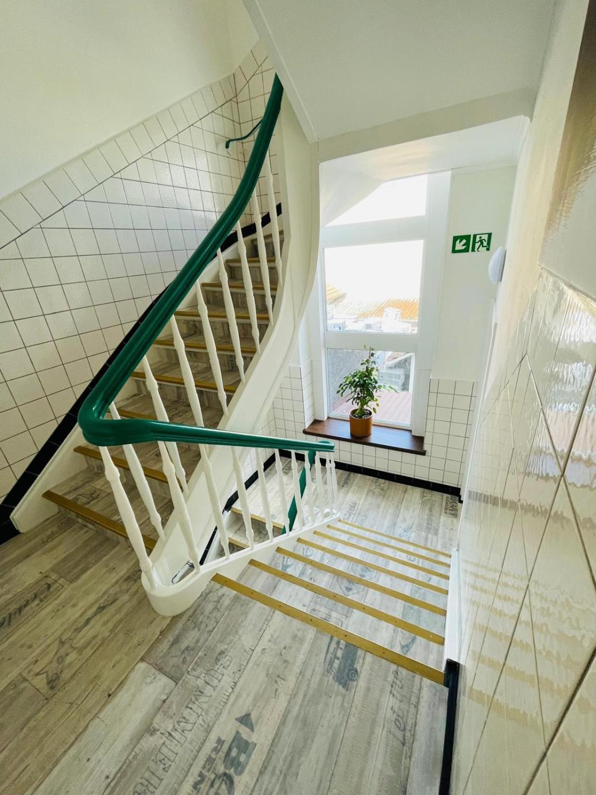 Apartment In - Cozystays