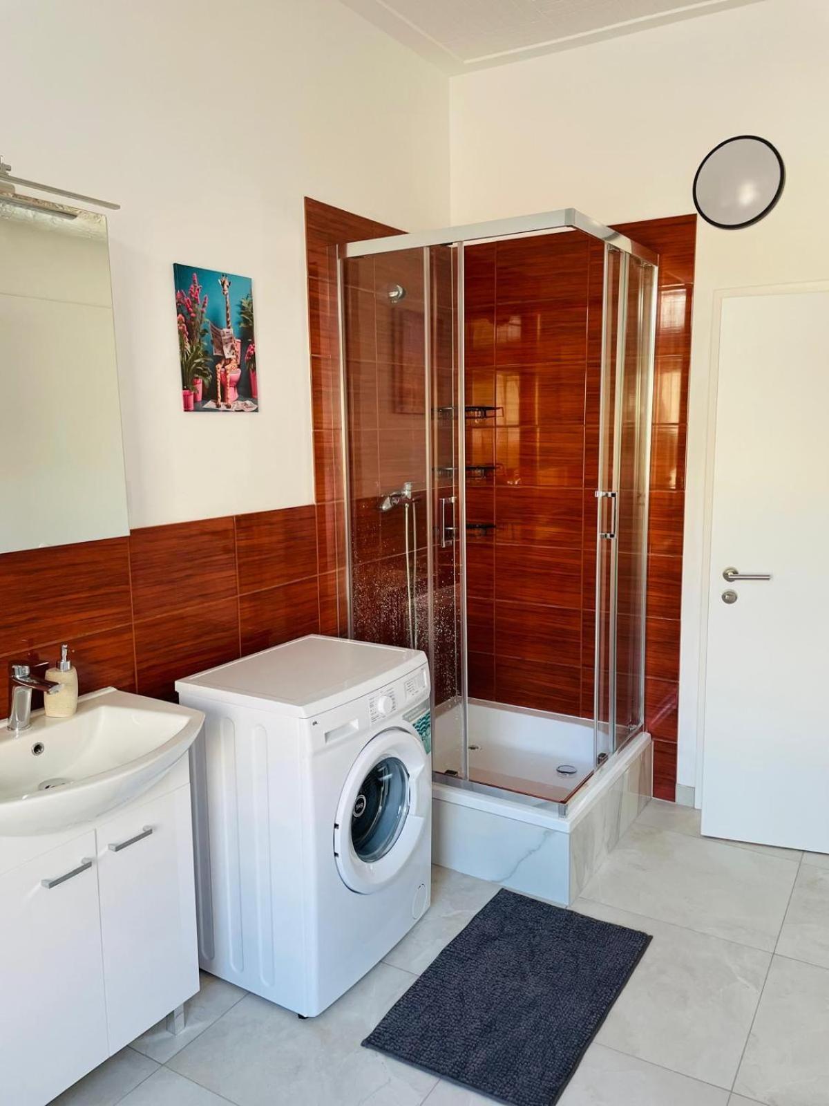 Apartment In - Cozystays Kamen